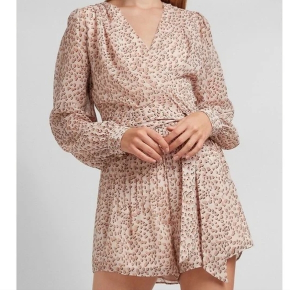 Express Mobwife Romantic animal print chiffon long sleeve short romper XL - Picture 1 of 15